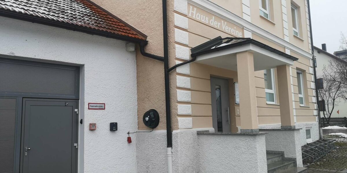 Öffentlicher Defibrillator für Engelbrechtsmünster